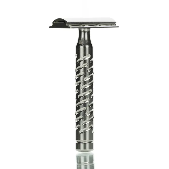 the-goodfellas-smile-styletto-v2-rasierhobel-edelstahl-closed-comb image 1