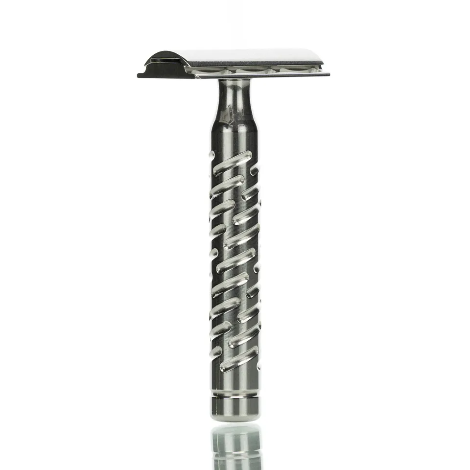 the-goodfellas-smile-styletto-v2-rasierhobel-edelstahl-closed-comb image 1