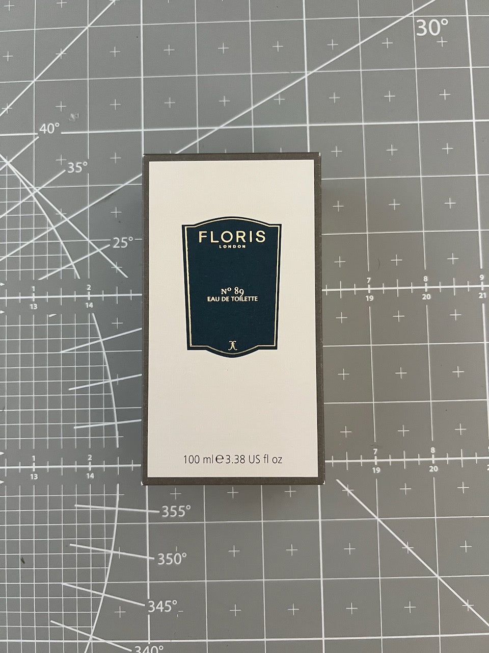 floris-no-89-eau-de-toilette-holzig-100ml-b-ware image 5