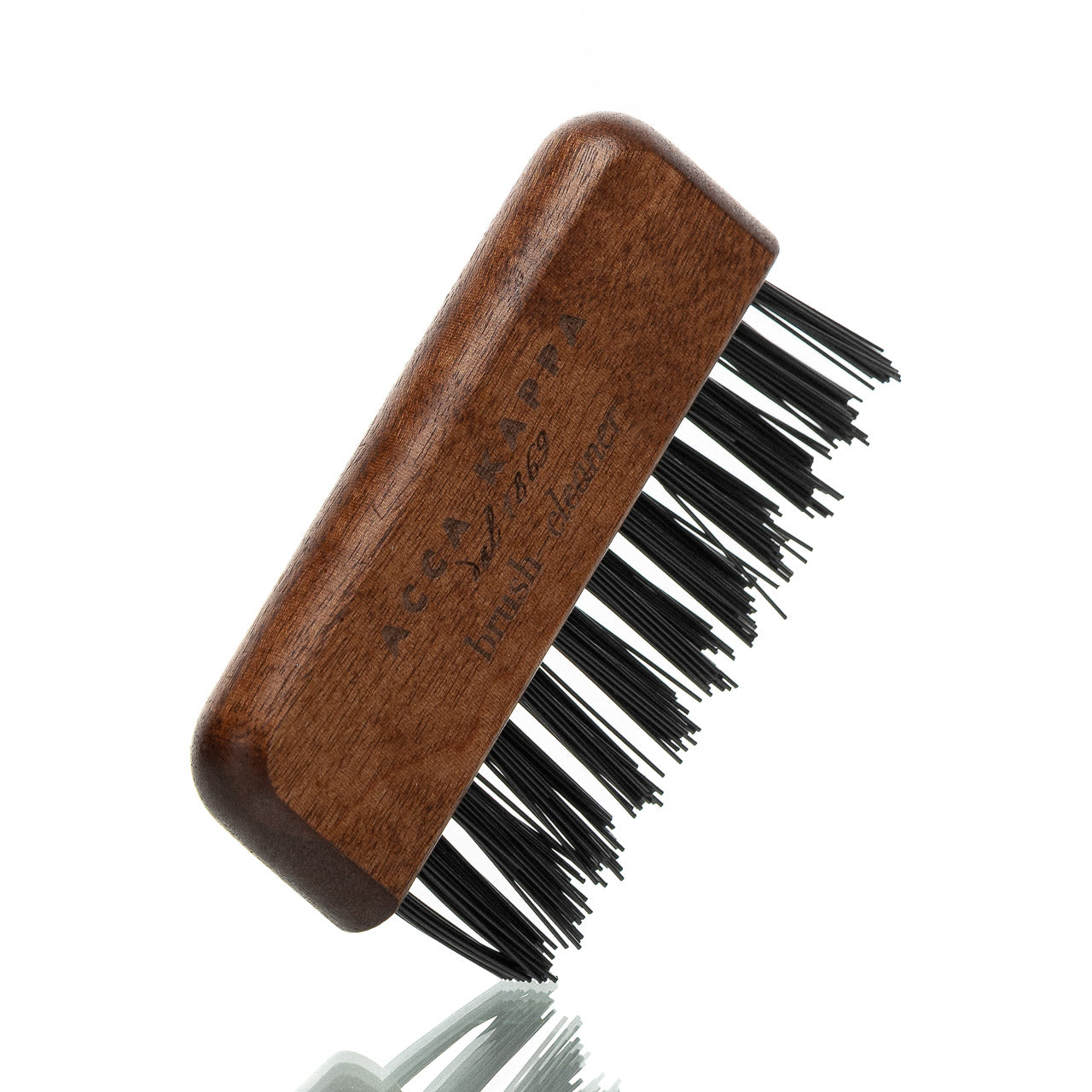 b-rsten-und-kammreiniger-aus-kotib-holz-mit-nylon-borsten image 2
