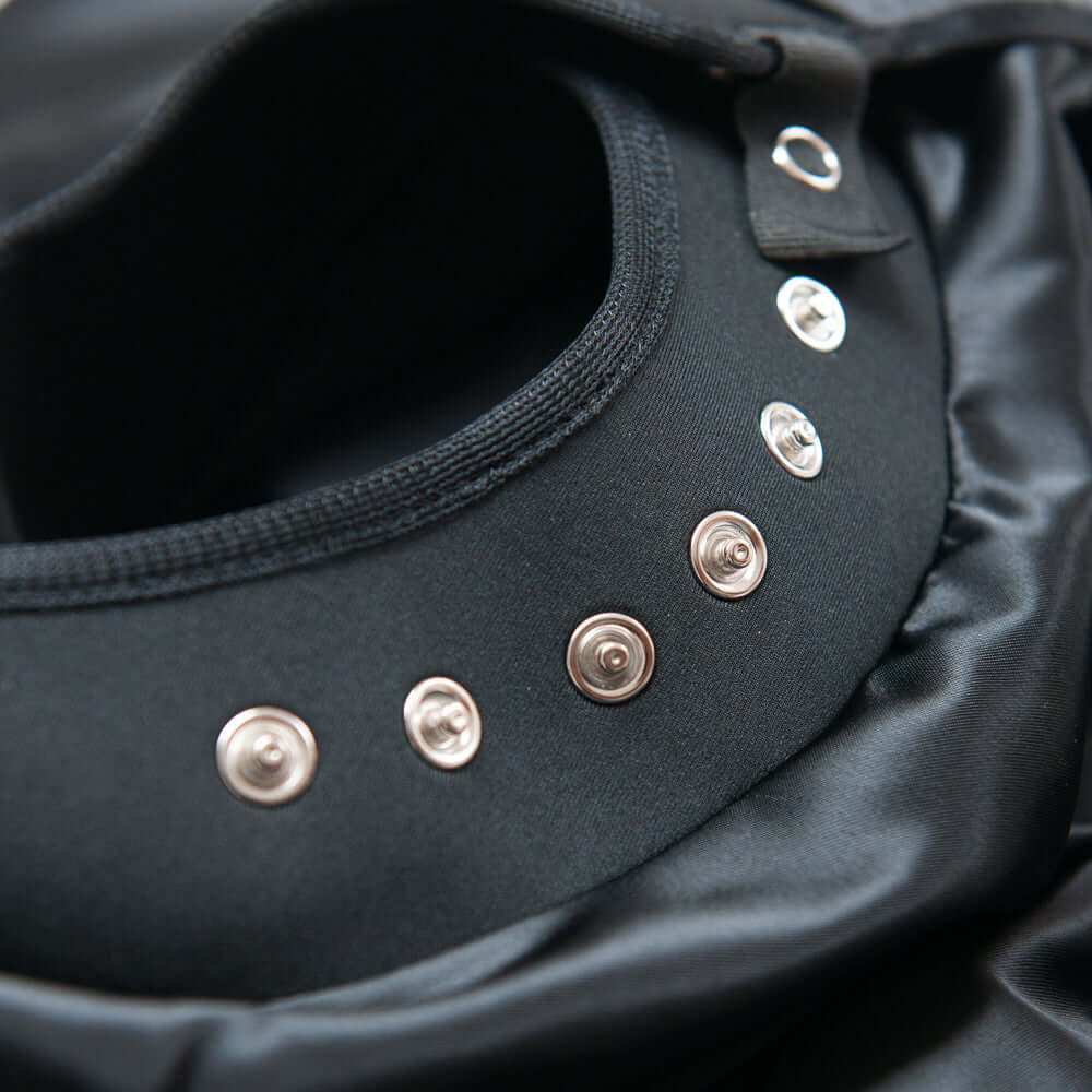 captain-fawcett-accessories-friseurumhang-satin-schwer-schwarz image 4