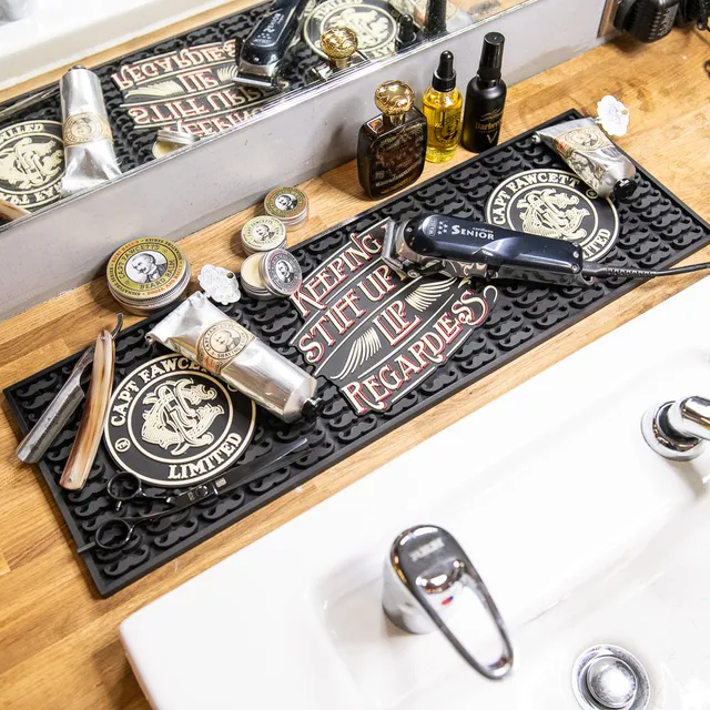 captain-fawcett-rubber-tool-mat-rutschfeste-werkzeugmatte-f-r-barbers image 1