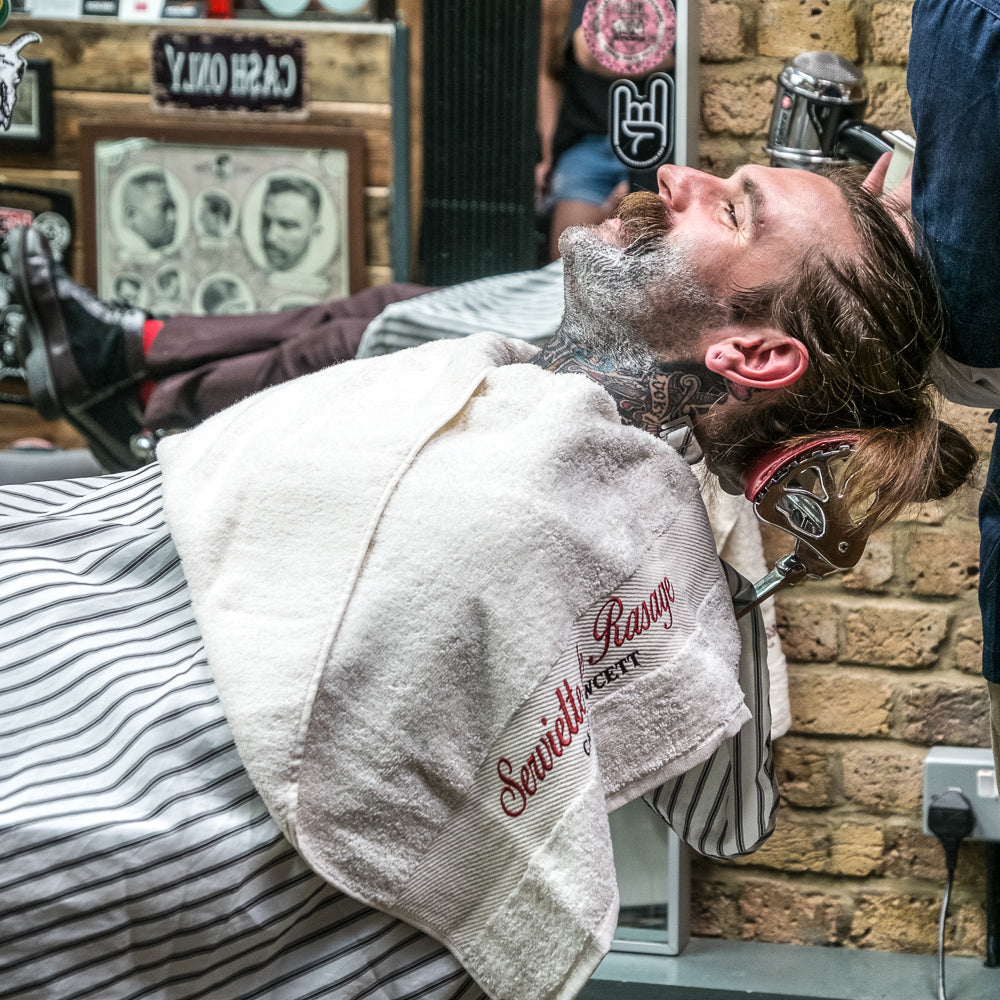 captain-fawcett-shaving-care-rasierhandtuch-weich-saugstark image 3