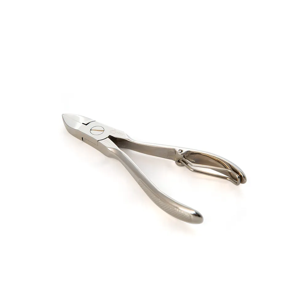 taylor-of-old-bond-street-jermyn-street-nagelzange-nickel-10-5-cm image 1