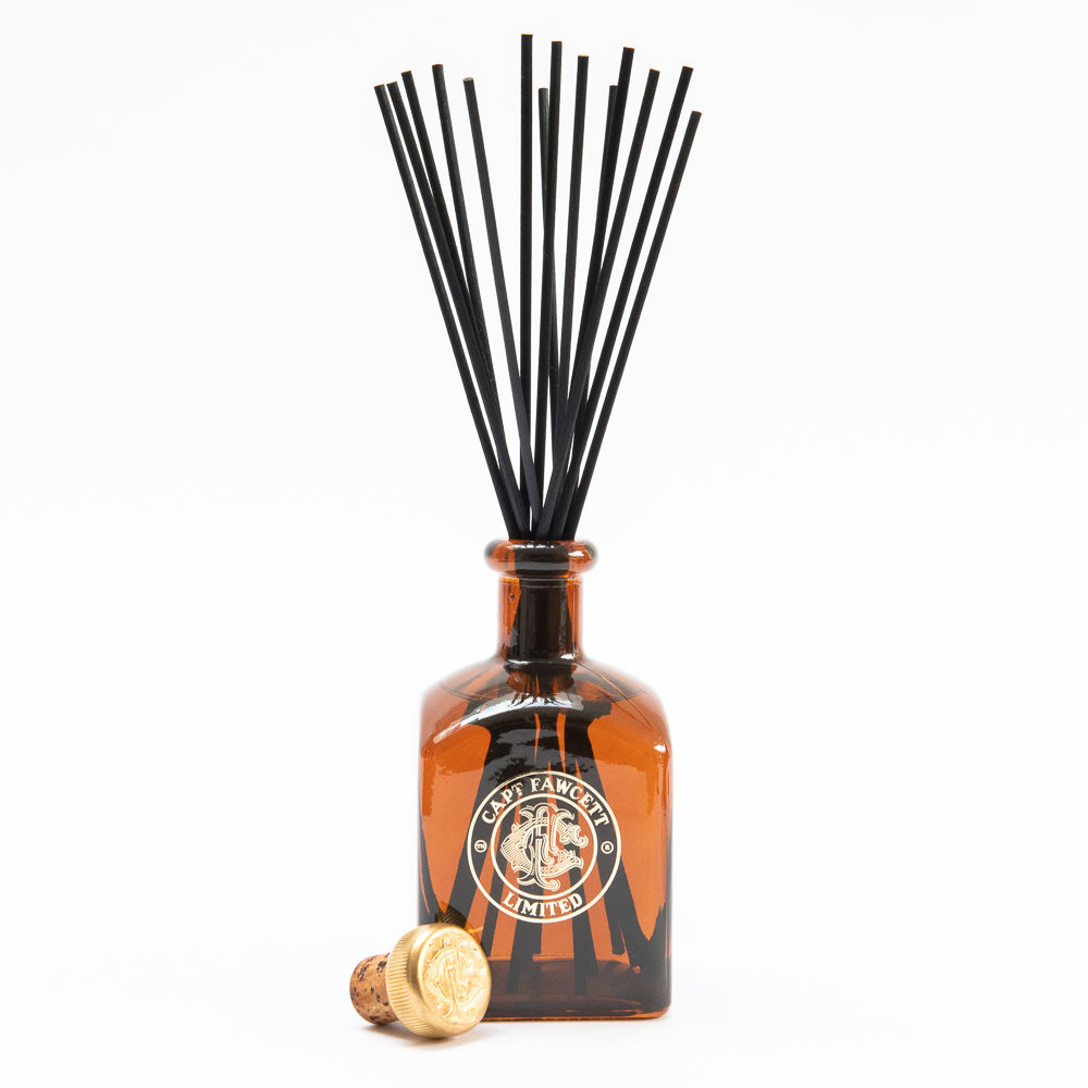 captain-fawcett-expedition-reserve-reed-diffuser-100ml-patchouli-zedernholz image 2