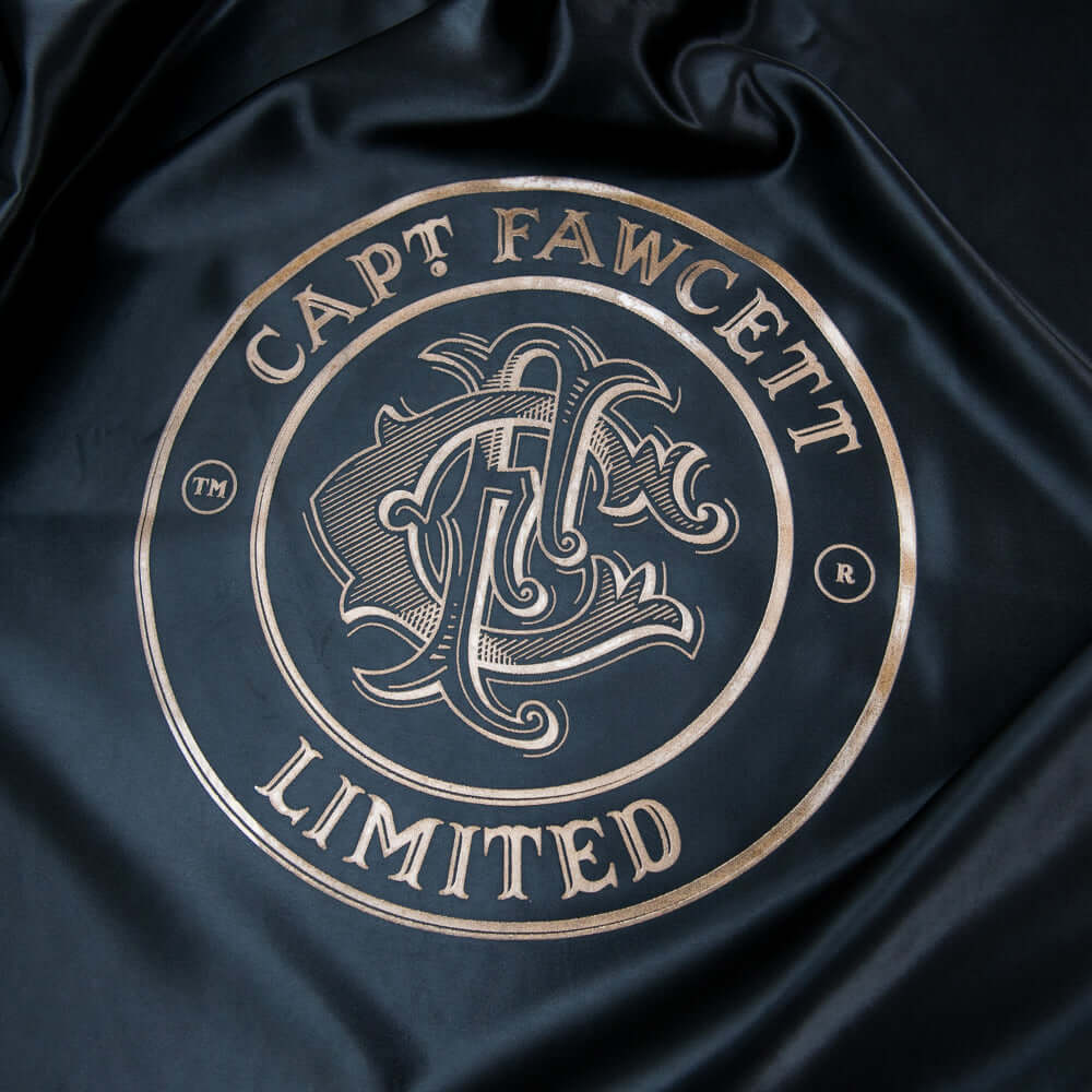captain-fawcett-accessories-friseurumhang-satin-schwer-schwarz image 2