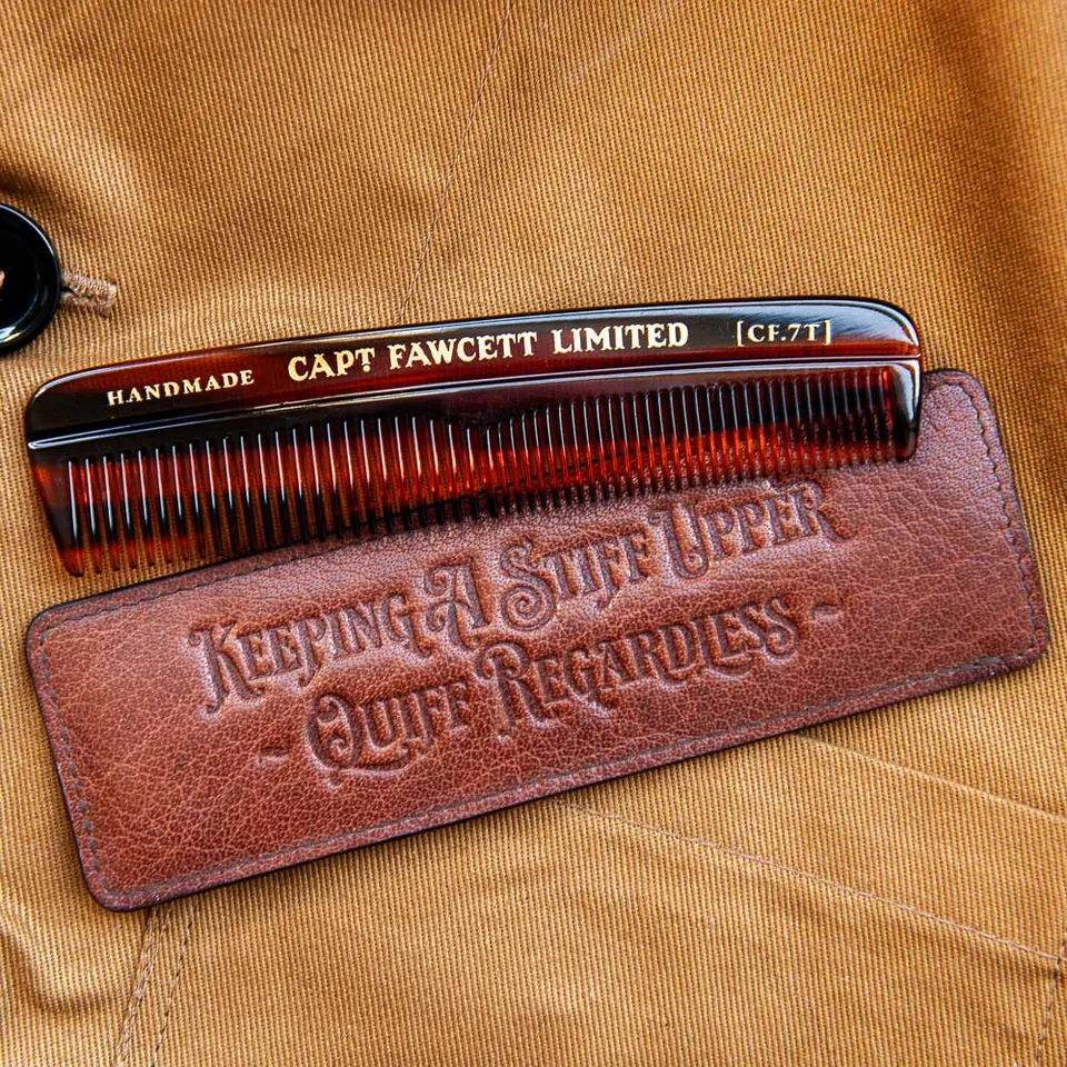 captain-fawcett-hair-comb-mit-lederetui-feinz-hniger-bartkamm-im-handgefertigten image 1
